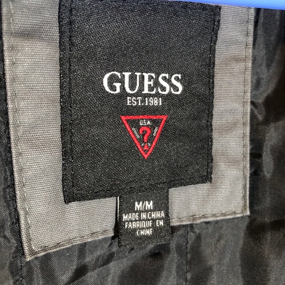 Men’s “Guess” bomber jacket. Size medium. - Picture 4 of 4